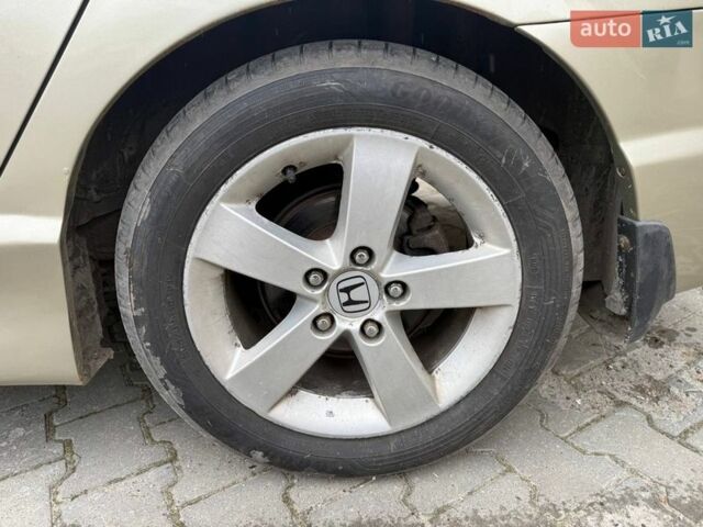 Бежевый Хонда Цивик, объемом двигателя 1.8 л и пробегом 242 тыс. км за 6290 $, фото 27 на Automoto.ua