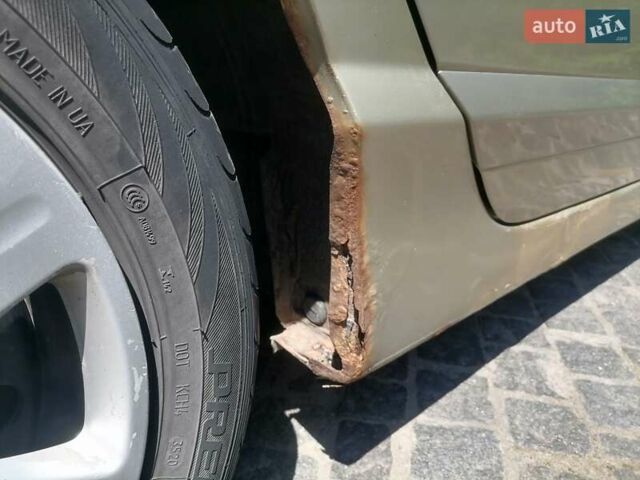 Бежевый Хонда Цивик, объемом двигателя 1.8 л и пробегом 258 тыс. км за 4200 $, фото 9 на Automoto.ua