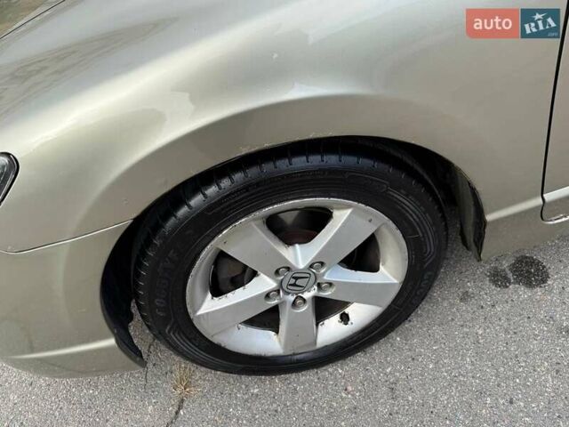 Бежевый Хонда Цивик, объемом двигателя 1.8 л и пробегом 242 тыс. км за 6300 $, фото 14 на Automoto.ua