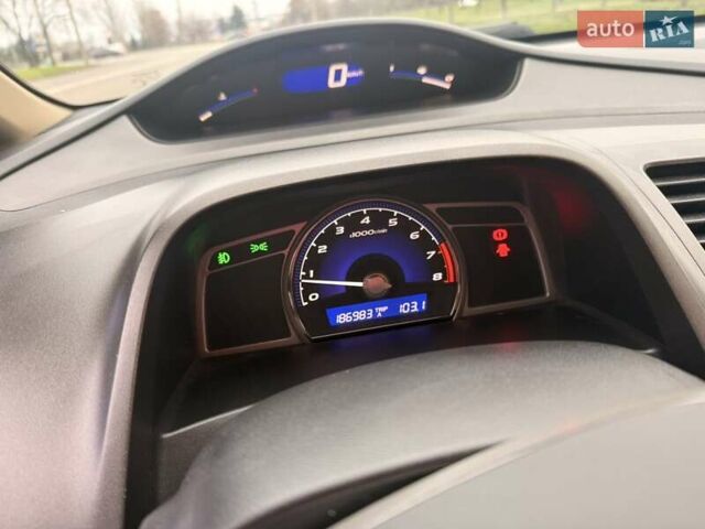 Бежевий Хонда Сівік, об'ємом двигуна 1.8 л та пробігом 187 тис. км за 5899 $, фото 6 на Automoto.ua