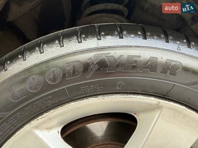 Бежевый Хонда Цивик, объемом двигателя 1.8 л и пробегом 242 тыс. км за 6300 $, фото 37 на Automoto.ua