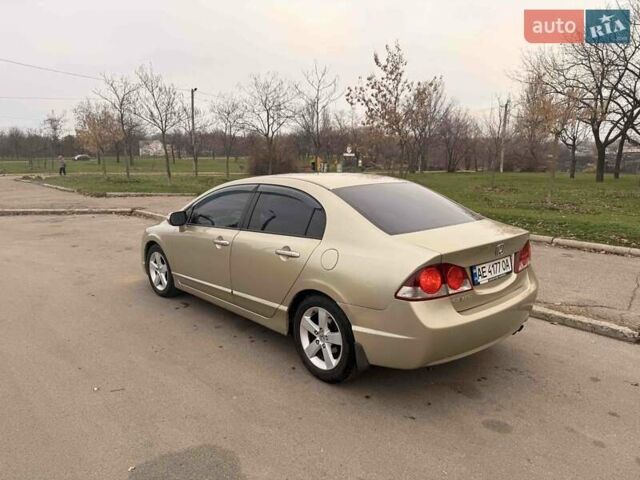 Бежевий Хонда Сівік, об'ємом двигуна 1.8 л та пробігом 187 тис. км за 5899 $, фото 5 на Automoto.ua