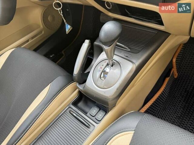 Бежевый Хонда Цивик, объемом двигателя 1.8 л и пробегом 242 тыс. км за 6300 $, фото 31 на Automoto.ua