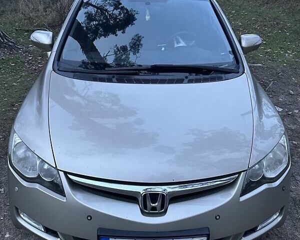 Бежевый Хонда Цивик, объемом двигателя 1.8 л и пробегом 129 тыс. км за 7000 $, фото 3 на Automoto.ua