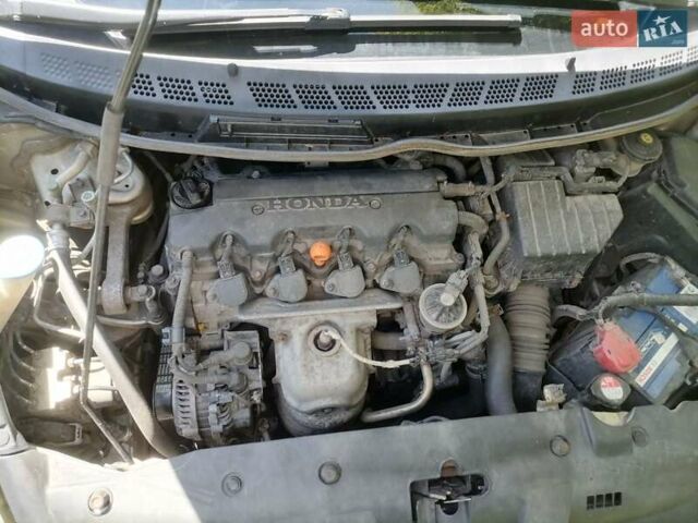 Бежевый Хонда Цивик, объемом двигателя 1.8 л и пробегом 258 тыс. км за 4200 $, фото 11 на Automoto.ua