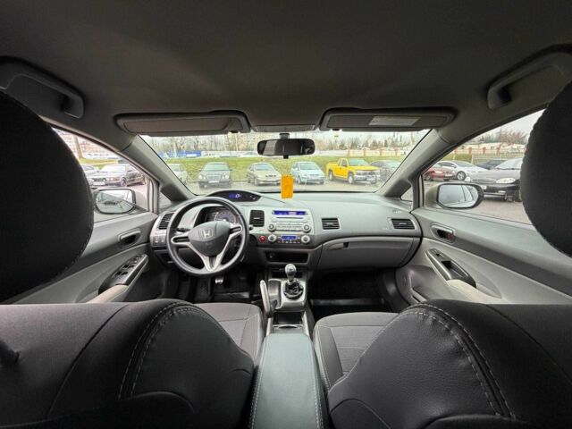 Бежевый Хонда Цивик, объемом двигателя 1.8 л и пробегом 189 тыс. км за 6200 $, фото 13 на Automoto.ua