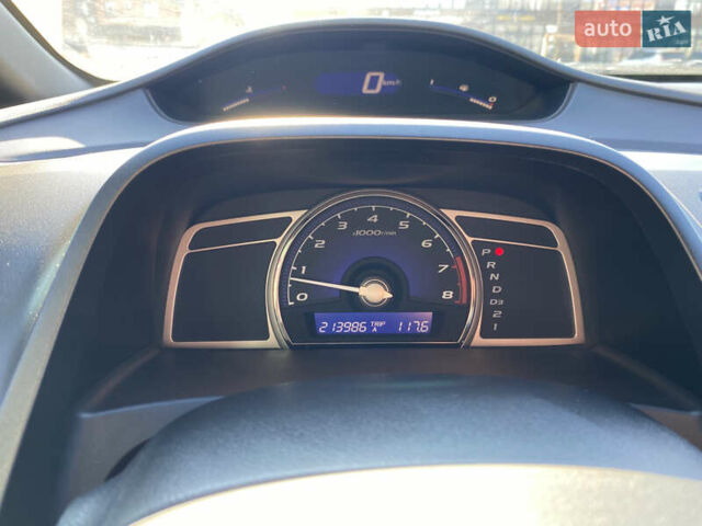 Бежевий Хонда Сівік, об'ємом двигуна 1.8 л та пробігом 231 тис. км за 6300 $, фото 10 на Automoto.ua