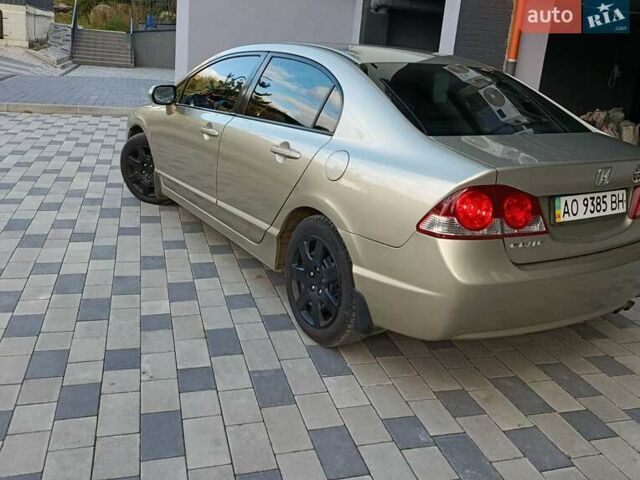 Бежевый Хонда Цивик, объемом двигателя 1.8 л и пробегом 290 тыс. км за 5700 $, фото 6 на Automoto.ua