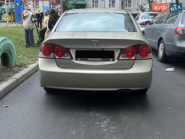 Бежевый Хонда Цивик, объемом двигателя 1.8 л и пробегом 230 тыс. км за 6500 $, фото 6 на Automoto.ua