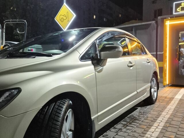 Бежевый Хонда Цивик, объемом двигателя 1.8 л и пробегом 161 тыс. км за 7000 $, фото 2 на Automoto.ua