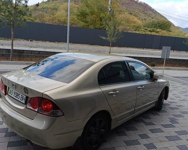 Бежевый Хонда Цивик, объемом двигателя 1.8 л и пробегом 290 тыс. км за 5700 $, фото 15 на Automoto.ua