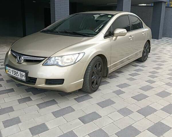 Бежевый Хонда Цивик, объемом двигателя 1.8 л и пробегом 290 тыс. км за 5700 $, фото 3 на Automoto.ua