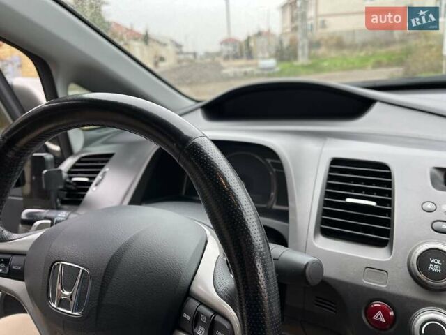 Бежевый Хонда Цивик, объемом двигателя 1.8 л и пробегом 160 тыс. км за 7700 $, фото 30 на Automoto.ua