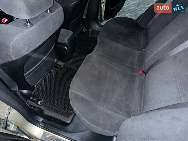 Бежевый Хонда Цивик, объемом двигателя 1.8 л и пробегом 230 тыс. км за 6500 $, фото 9 на Automoto.ua