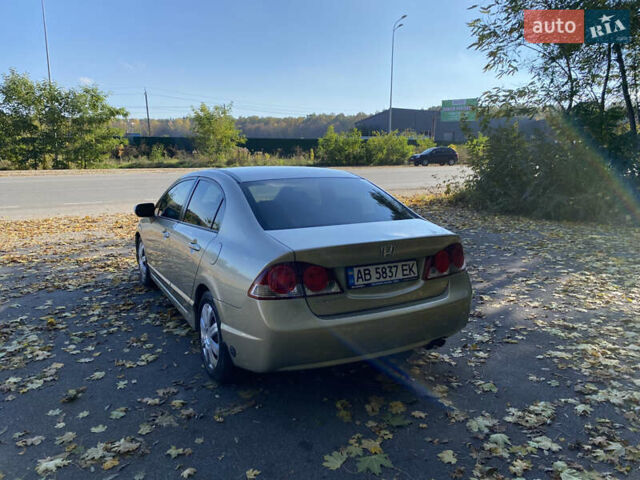 Бежевий Хонда Сівік, об'ємом двигуна 1.8 л та пробігом 231 тис. км за 6300 $, фото 7 на Automoto.ua