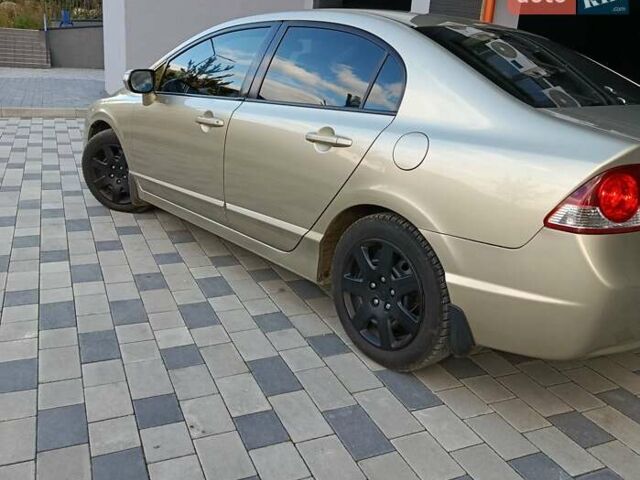 Бежевый Хонда Цивик, объемом двигателя 1.8 л и пробегом 290 тыс. км за 5700 $, фото 11 на Automoto.ua