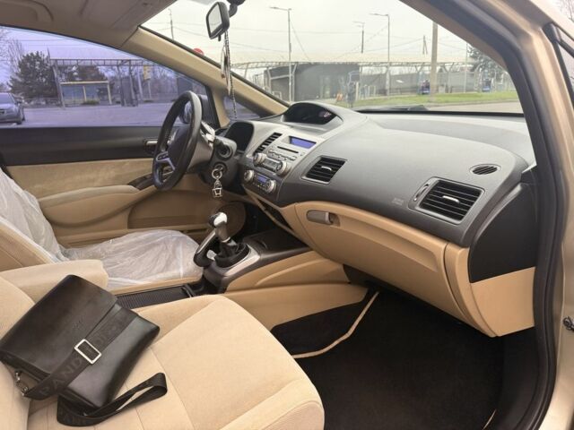 Бежевый Хонда Цивик, объемом двигателя 0 л и пробегом 186 тыс. км за 5900 $, фото 6 на Automoto.ua