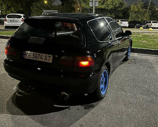 Черный Хонда Цивик, объемом двигателя 1.3 л и пробегом 400 тыс. км за 2200 $, фото 4 на Automoto.ua