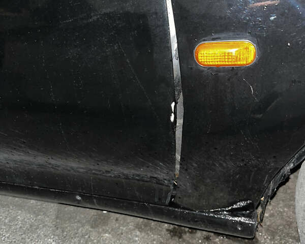 Черный Хонда Цивик, объемом двигателя 1.3 л и пробегом 400 тыс. км за 2200 $, фото 11 на Automoto.ua