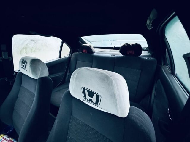 Черный Хонда Цивик, объемом двигателя 1.4 л и пробегом 200 тыс. км за 1750 $, фото 3 на Automoto.ua