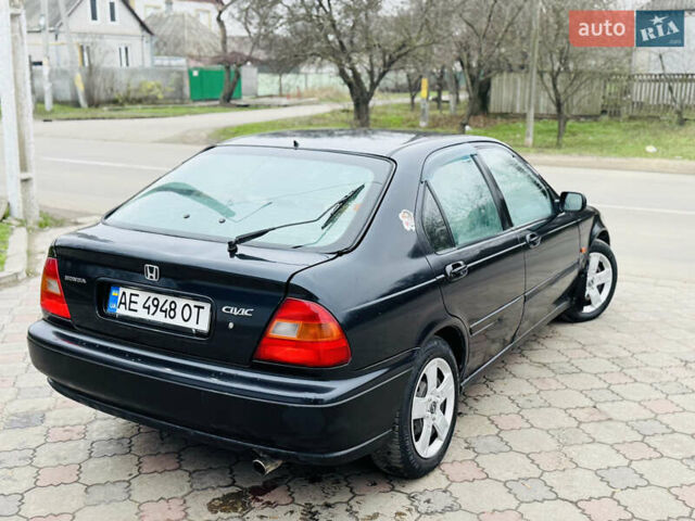Черный Хонда Цивик, объемом двигателя 1.4 л и пробегом 200 тыс. км за 1950 $, фото 23 на Automoto.ua