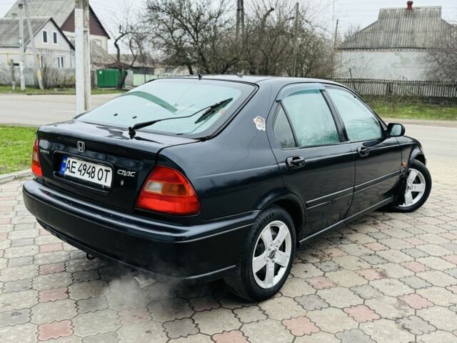 Черный Хонда Цивик, объемом двигателя 1.4 л и пробегом 200 тыс. км за 1750 $, фото 17 на Automoto.ua