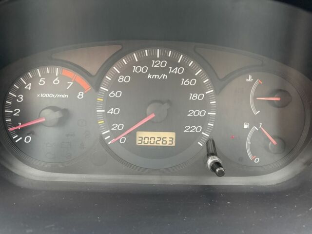 Черный Хонда Цивик, объемом двигателя 1.4 л и пробегом 300 тыс. км за 3900 $, фото 13 на Automoto.ua