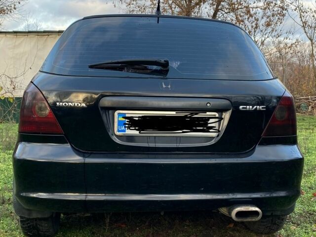 Черный Хонда Цивик, объемом двигателя 1.6 л и пробегом 327 тыс. км за 3495 $, фото 3 на Automoto.ua