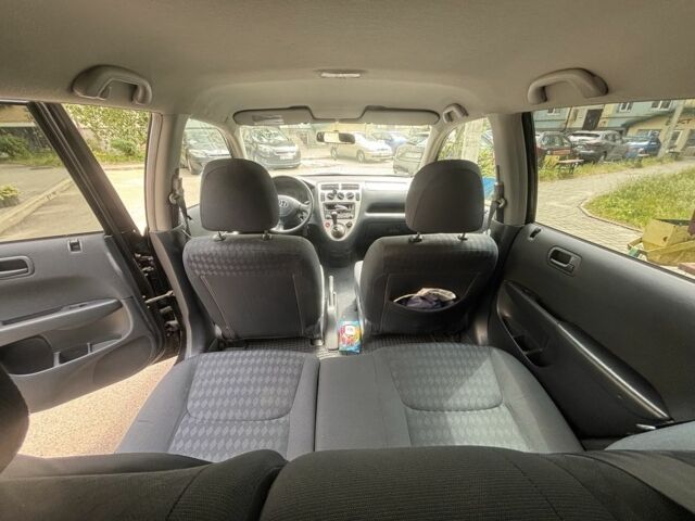 Черный Хонда Цивик, объемом двигателя 1.4 л и пробегом 196 тыс. км за 3000 $, фото 4 на Automoto.ua