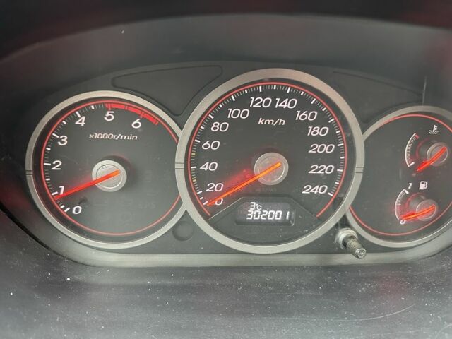 Черный Хонда Цивик, объемом двигателя 1.7 л и пробегом 302 тыс. км за 2300 $, фото 6 на Automoto.ua