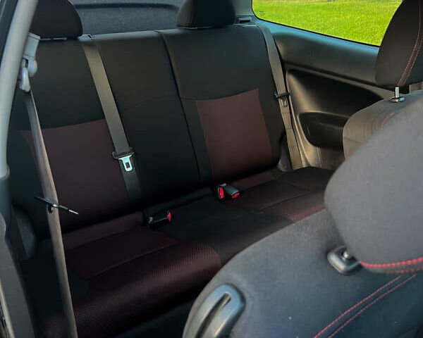 Черный Хонда Цивик, объемом двигателя 1.6 л и пробегом 272 тыс. км за 4700 $, фото 17 на Automoto.ua