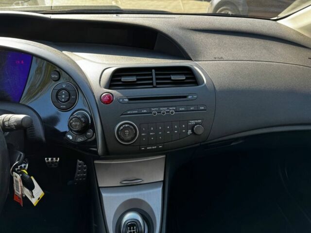 Черный Хонда Цивик, объемом двигателя 1.4 л и пробегом 187 тыс. км за 5599 $, фото 10 на Automoto.ua