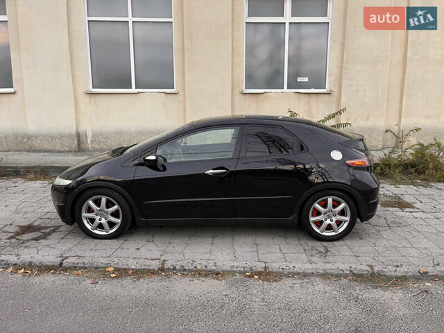 Черный Хонда Цивик, объемом двигателя 2.2 л и пробегом 326 тыс. км за 5800 $, фото 2 на Automoto.ua