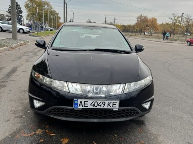 Черный Хонда Цивик, объемом двигателя 1.3 л и пробегом 130 тыс. км за 7000 $, фото 1 на Automoto.ua
