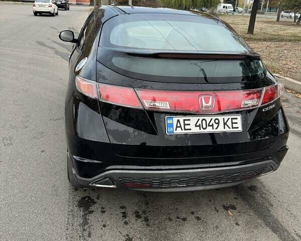 Черный Хонда Цивик, объемом двигателя 1.3 л и пробегом 130 тыс. км за 7000 $, фото 1 на Automoto.ua