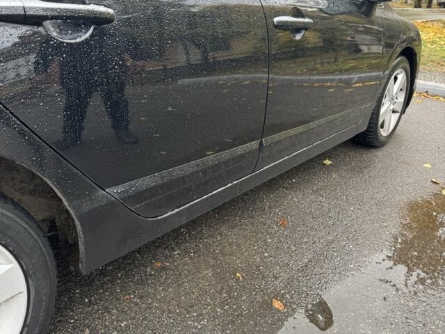 Черный Хонда Цивик, объемом двигателя 1.8 л и пробегом 265 тыс. км за 5700 $, фото 5 на Automoto.ua