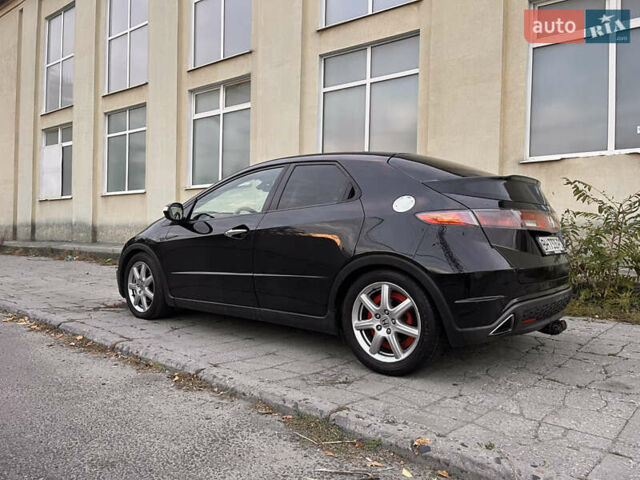 Черный Хонда Цивик, объемом двигателя 2.2 л и пробегом 326 тыс. км за 5800 $, фото 3 на Automoto.ua