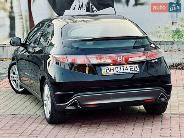 Чорний Хонда Сівік, об'ємом двигуна 1.8 л та пробігом 115 тис. км за 8700 $, фото 14 на Automoto.ua