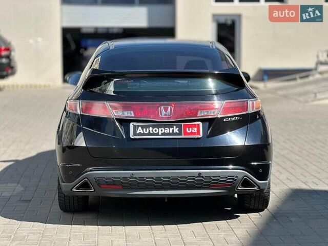 Черный Хонда Цивик, объемом двигателя 1.8 л и пробегом 190 тыс. км за 6280 $, фото 4 на Automoto.ua