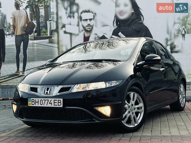 Черный Хонда Цивик, объемом двигателя 1.8 л и пробегом 115 тыс. км за 8300 $, фото 8 на Automoto.ua
