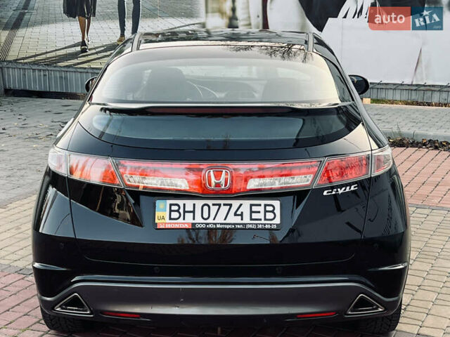 Черный Хонда Цивик, объемом двигателя 1.8 л и пробегом 115 тыс. км за 8300 $, фото 63 на Automoto.ua