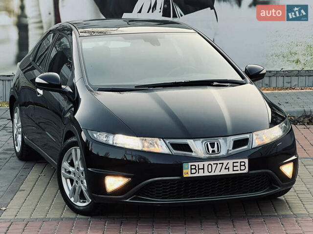 Черный Хонда Цивик, объемом двигателя 1.8 л и пробегом 115 тыс. км за 8300 $, фото 11 на Automoto.ua
