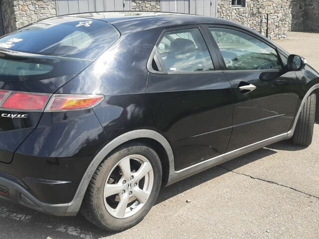 Черный Хонда Цивик, объемом двигателя 1.3 л и пробегом 198 тыс. км за 6700 $, фото 4 на Automoto.ua