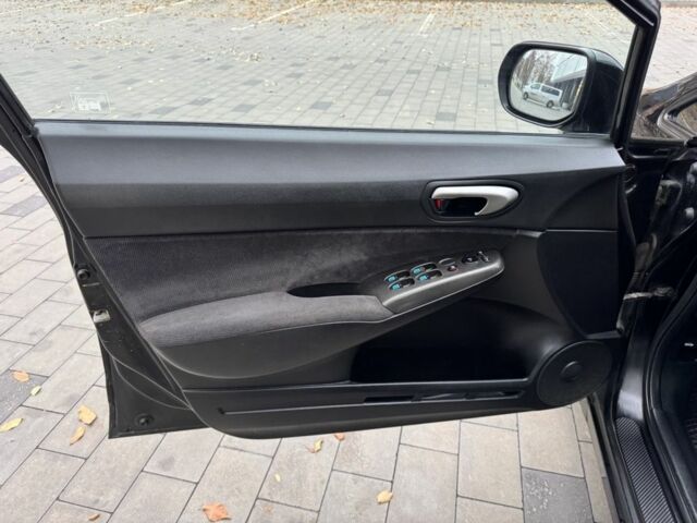 Чорний Хонда Сівік, об'ємом двигуна 1.8 л та пробігом 157 тис. км за 6500 $, фото 11 на Automoto.ua