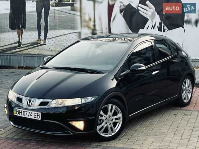 Черный Хонда Цивик, объемом двигателя 1.8 л и пробегом 115 тыс. км за 8300 $, фото 6 на Automoto.ua