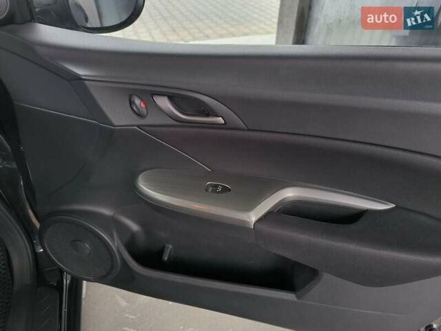 Черный Хонда Цивик, объемом двигателя 1.8 л и пробегом 196 тыс. км за 7700 $, фото 17 на Automoto.ua