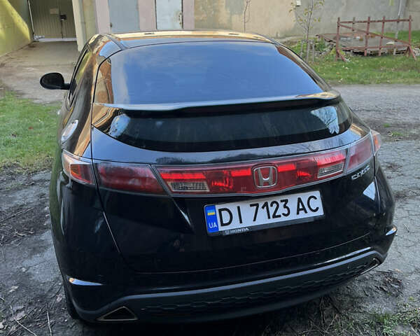 Черный Хонда Цивик, объемом двигателя 1.8 л и пробегом 243 тыс. км за 7099 $, фото 1 на Automoto.ua