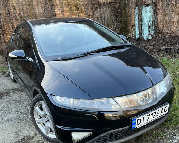 Черный Хонда Цивик, объемом двигателя 1.8 л и пробегом 243 тыс. км за 7099 $, фото 2 на Automoto.ua