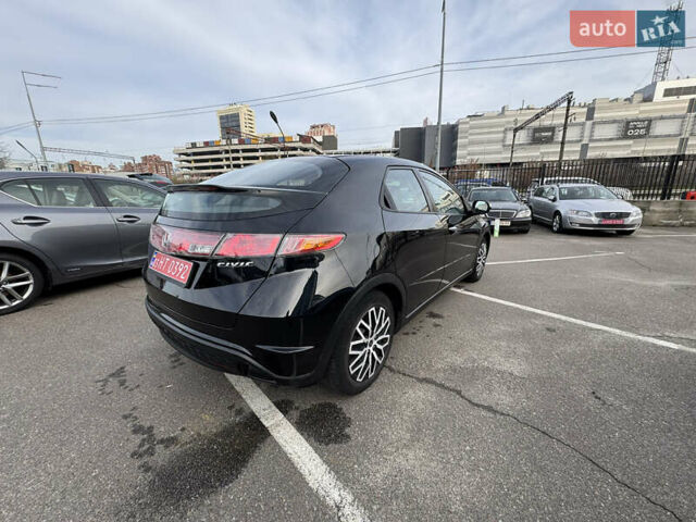 Черный Хонда Цивик, объемом двигателя 1.4 л и пробегом 153 тыс. км за 8800 $, фото 51 на Automoto.ua