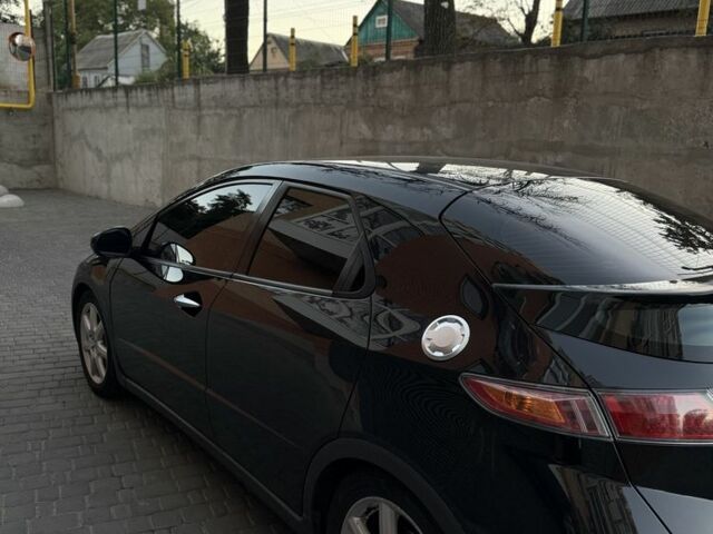 Хонда Цивик 2008 в Днепре (Днепропетровске) на Automoto.ua Черный Хонда Цивик, объемом двигателя 1.8 л и пробегом 218 тыс. км за 7800 $, фото 3 на Automoto.ua